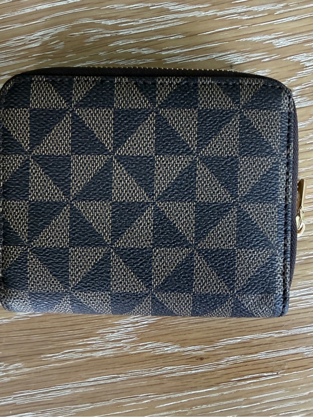 Geometric Pattern Brown Wallet - Picture 2 of 6